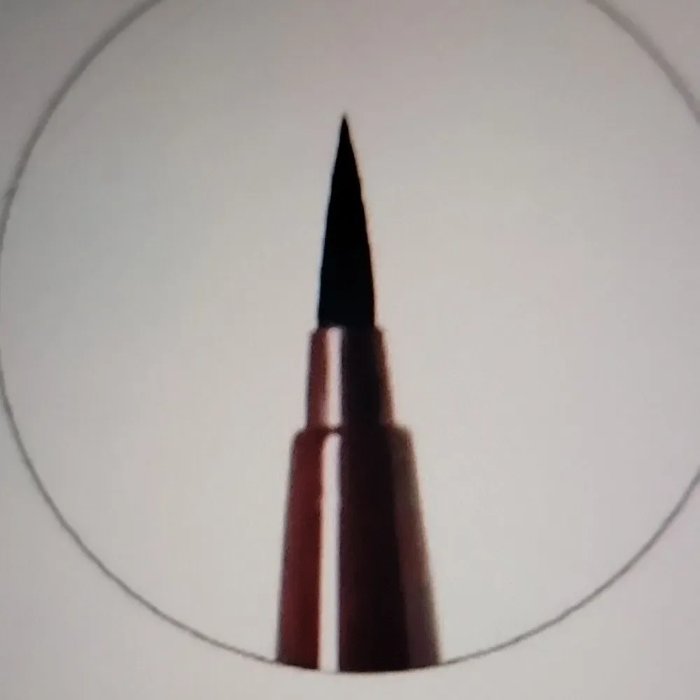 BNIB Blinc Liquid Eyeliner Pen in Soft Black Tubing Water-Resistant Eyeliner